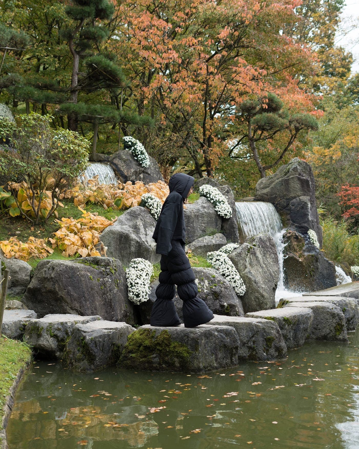 Landscape frame with the look placed in the garden